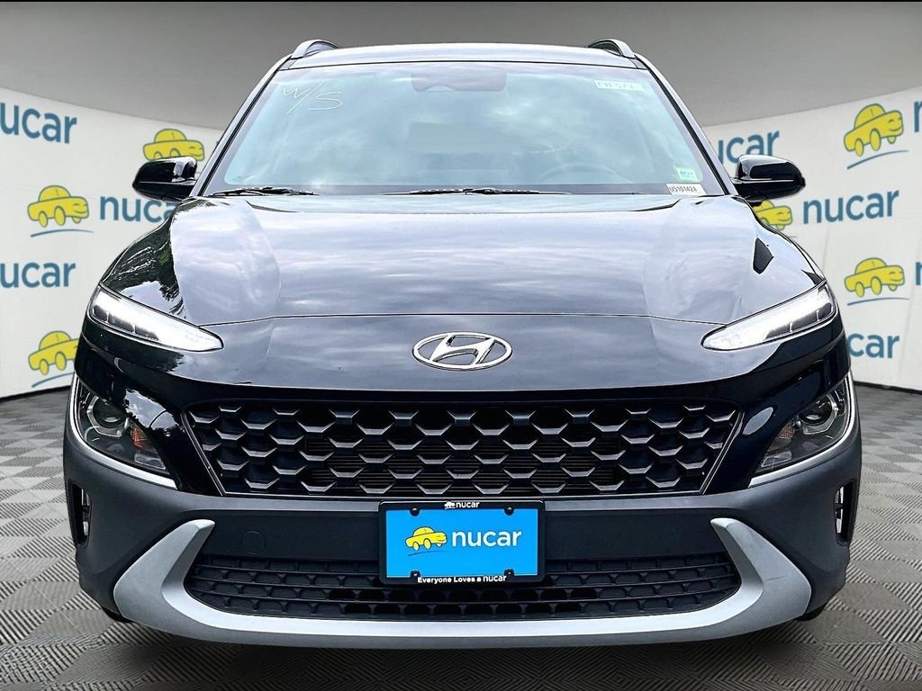 Used 2023 Black Hyundai SEL image 2