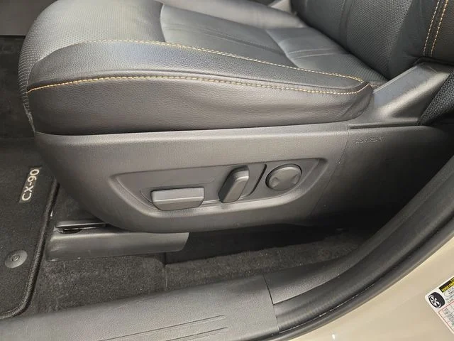 Used 2026 Platinum Mazda 3.3 Turbo Premium image 39