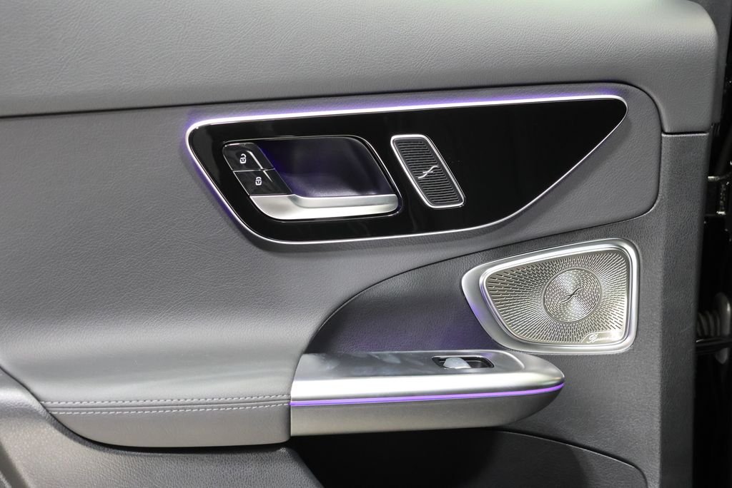 New 2026 Obsidian Black Metallic Mercedes-Benz C 300 image 39