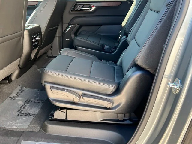 2026 GMC Yukon XL Denali - Photo 20