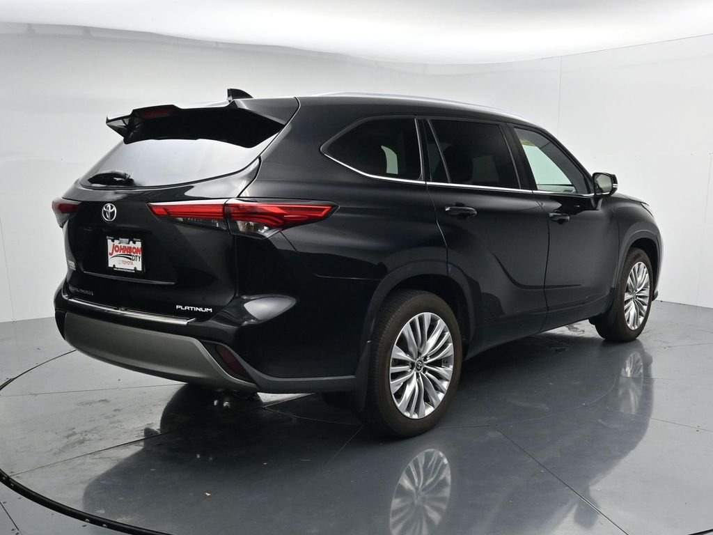 Used 2023 Black Toyota Platinum image 7
