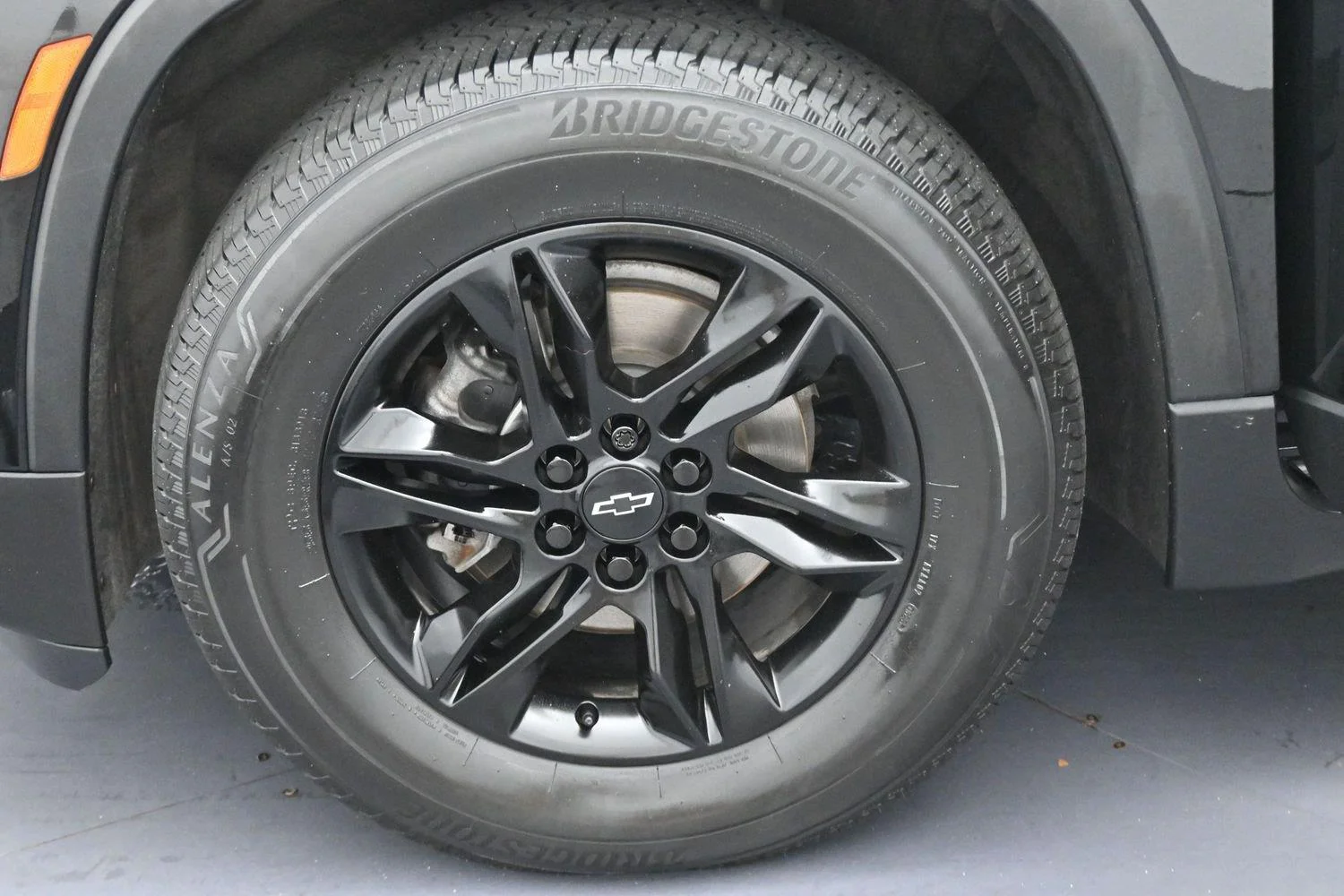 Used 2023 Mosaic Black Metallic Chevrolet LT Cloth image 35