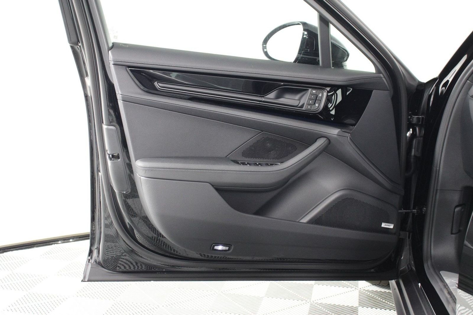 New 2026 Black Porsche RWD image 21