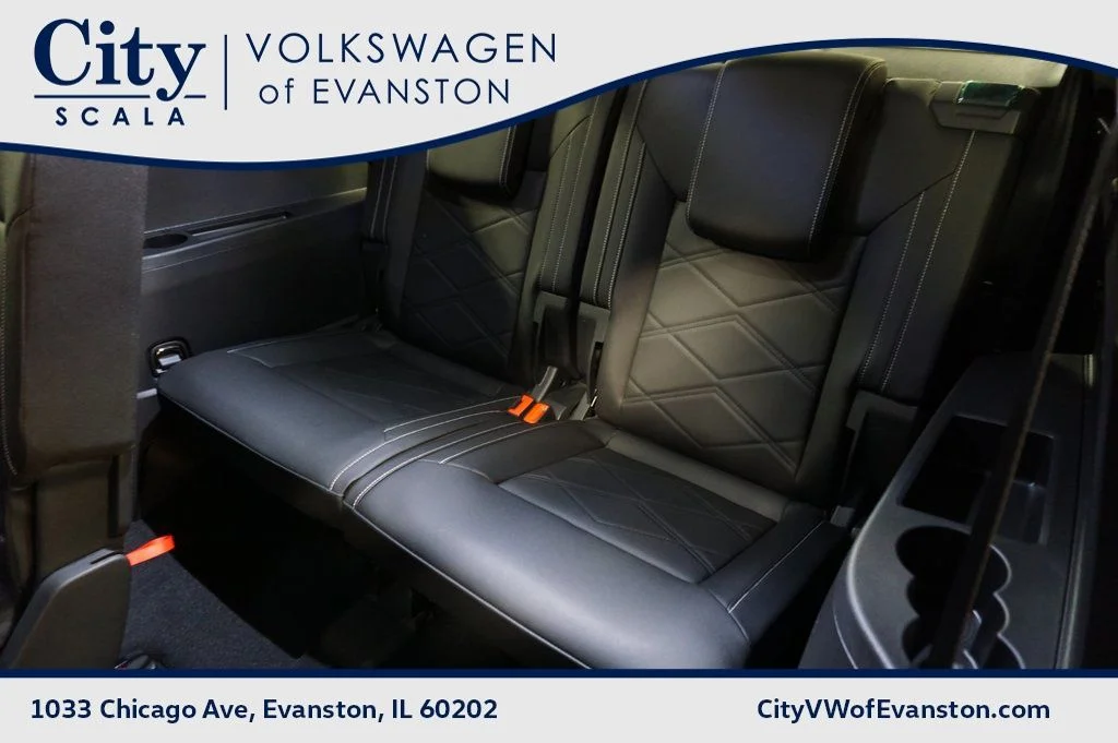 New 2026 Black Volkswagen 2.0T SE w/Technology image 12