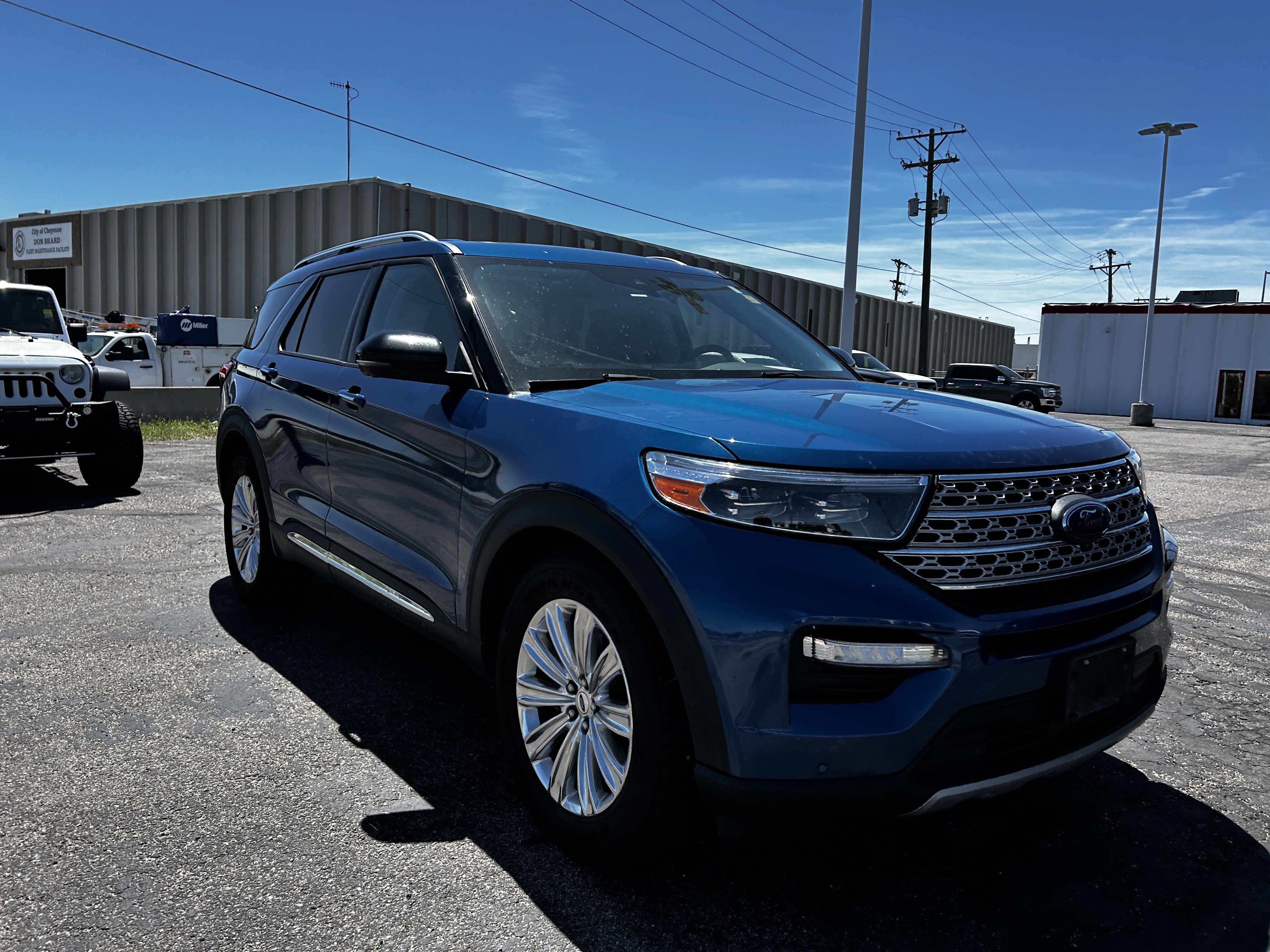 Used 2021 Atlas Blue Metallic Ford Limited image 7