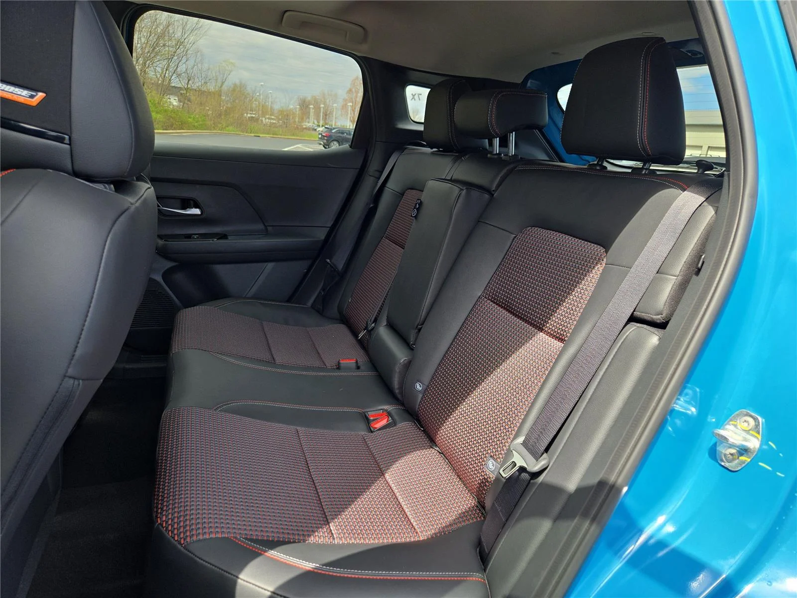 New 2026 Arctic Ice Blue Metallic/Super Black Nissan SR image 13