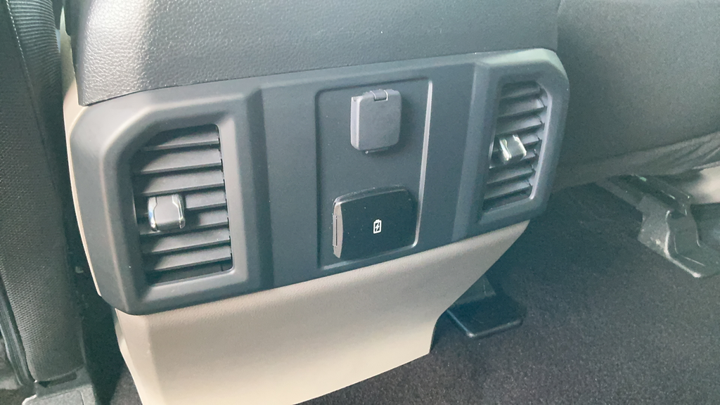 Used 2020 Gray Ford XL image 10