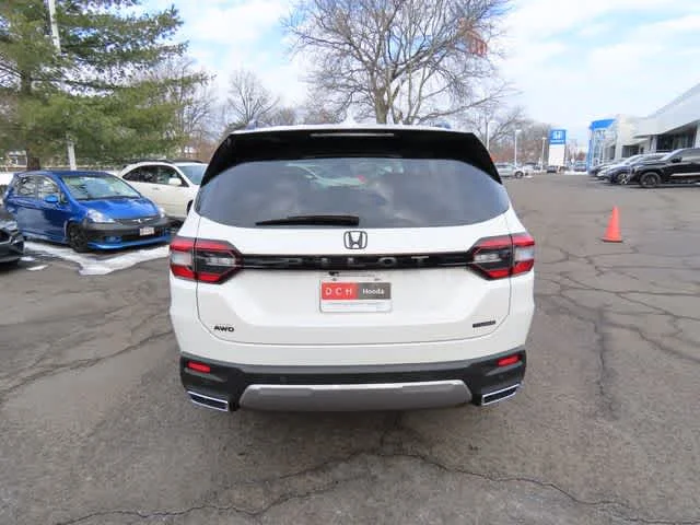 New 2026 Platinum White Pearl Honda Touring S image 5