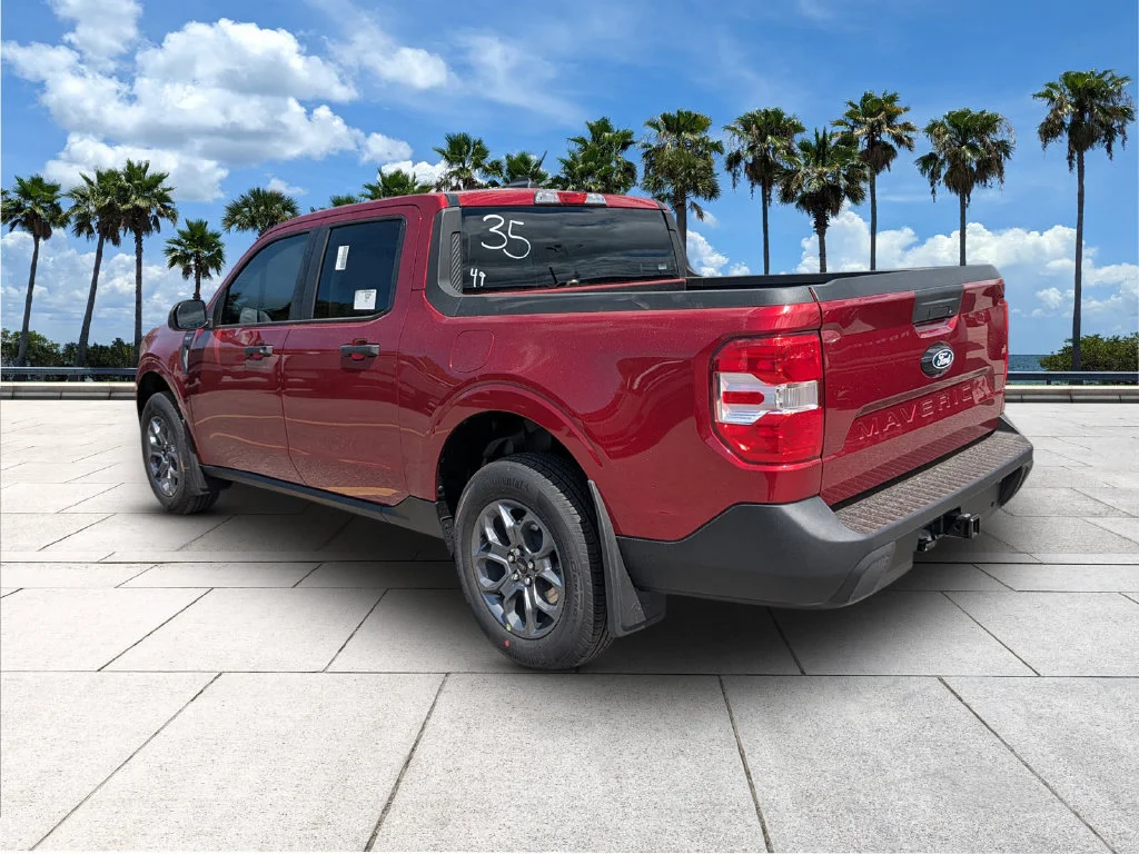 New 2026 Ruby Red Metallic Tinted Clearcoat Ford XLT image 5