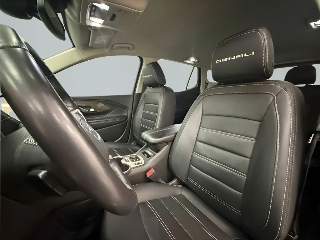 Used 2022 Black GMC Denali image 11