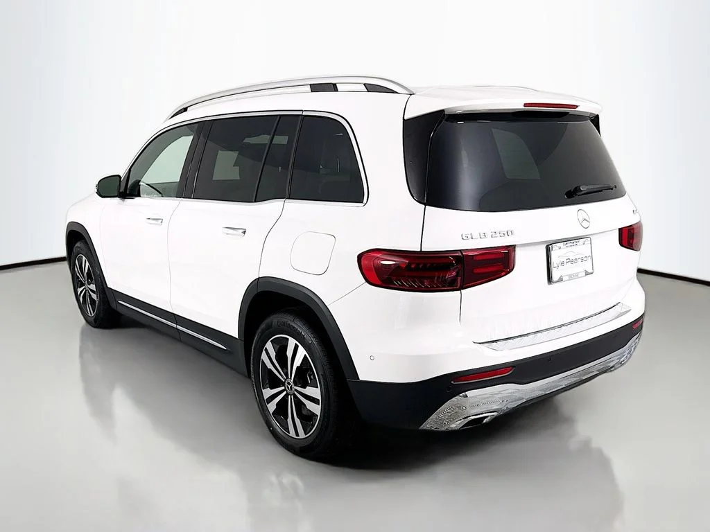 Certified Used 2025 White Mercedes-Benz GLB 250 image 3