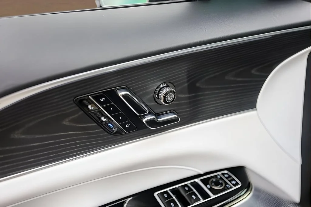 Used 2025 Stellar Black Metallic Cadillac Luxury 2 image 8