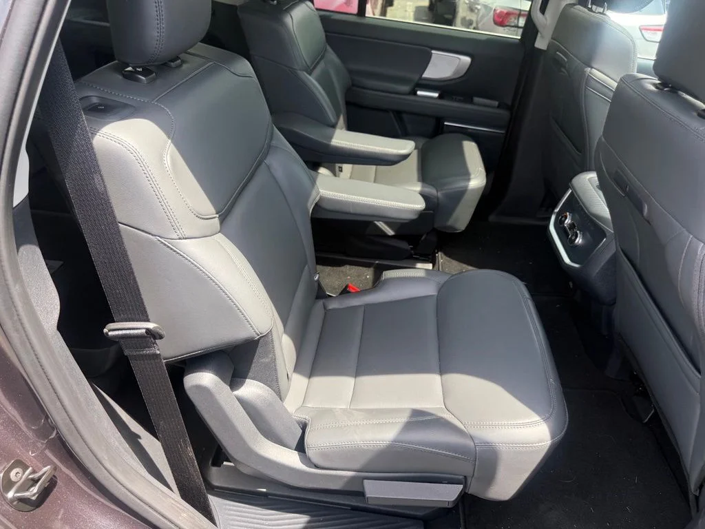 New 2026 Dark Matter Gray Metallic Ford Active image 56
