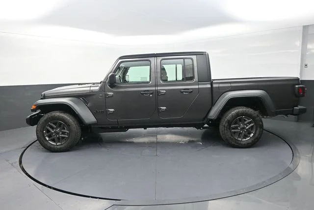 New 2026 Granite Crystal Metallic Clear-Coat Exterior Paint Jeep Sport image 6