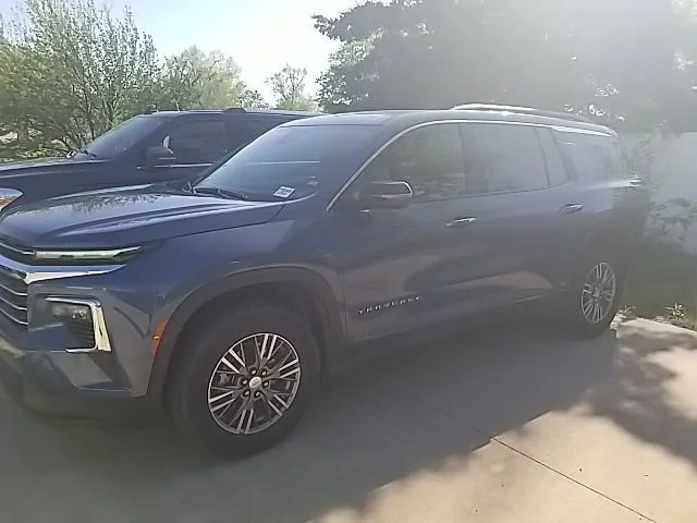 2025 Chevrolet Traverse LT - Photo 14