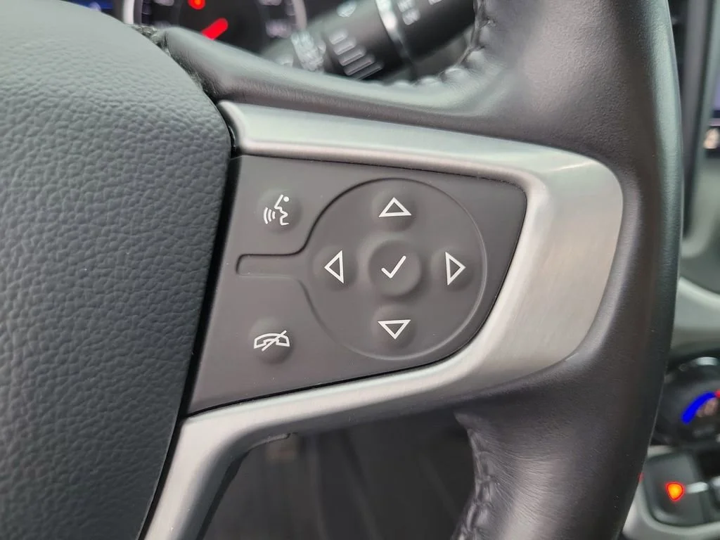 Used 2020 Carbon Black Metallic GMC SLE image 26