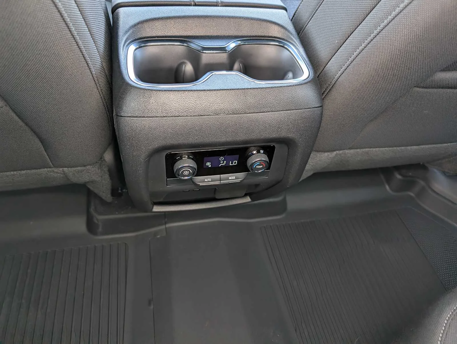 2026 Chevrolet Traverse LT - Photo 16