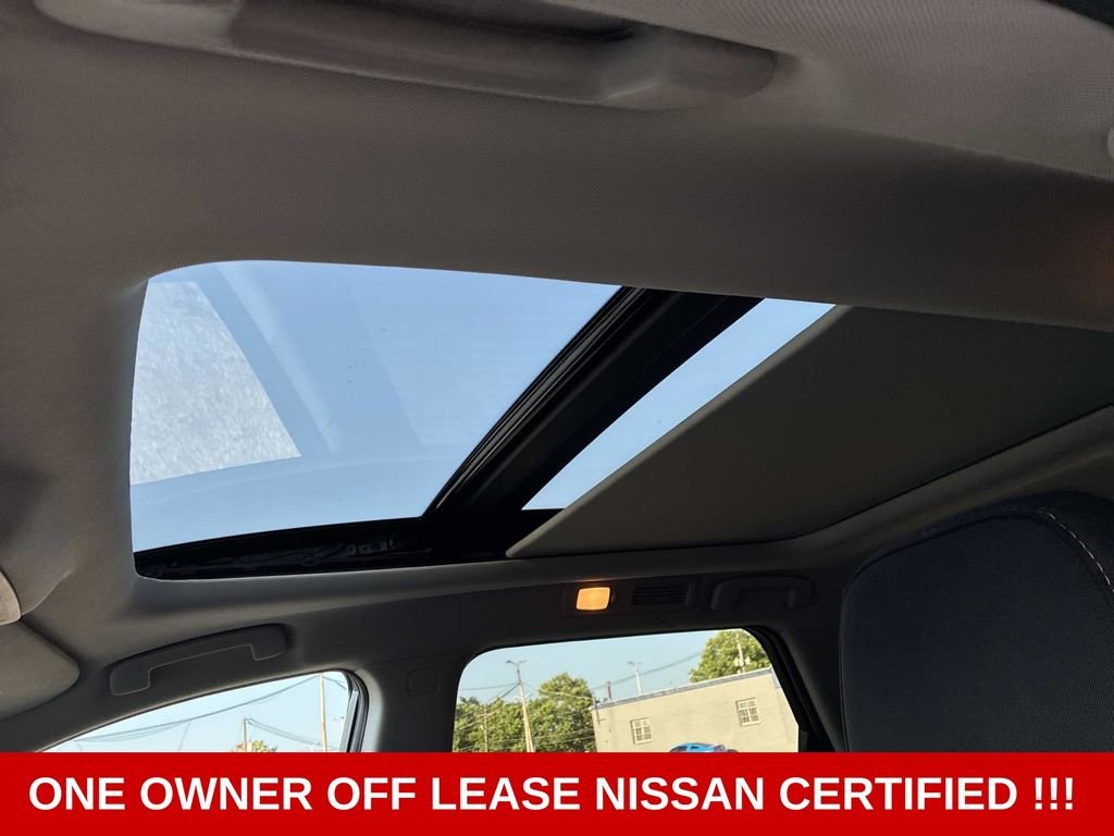 Used 2023 White Nissan SV image 24