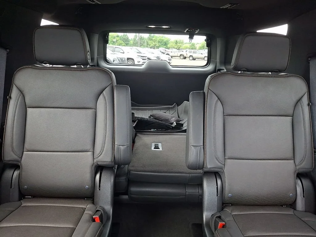 Used 2024 Black Chevrolet High Country image 20