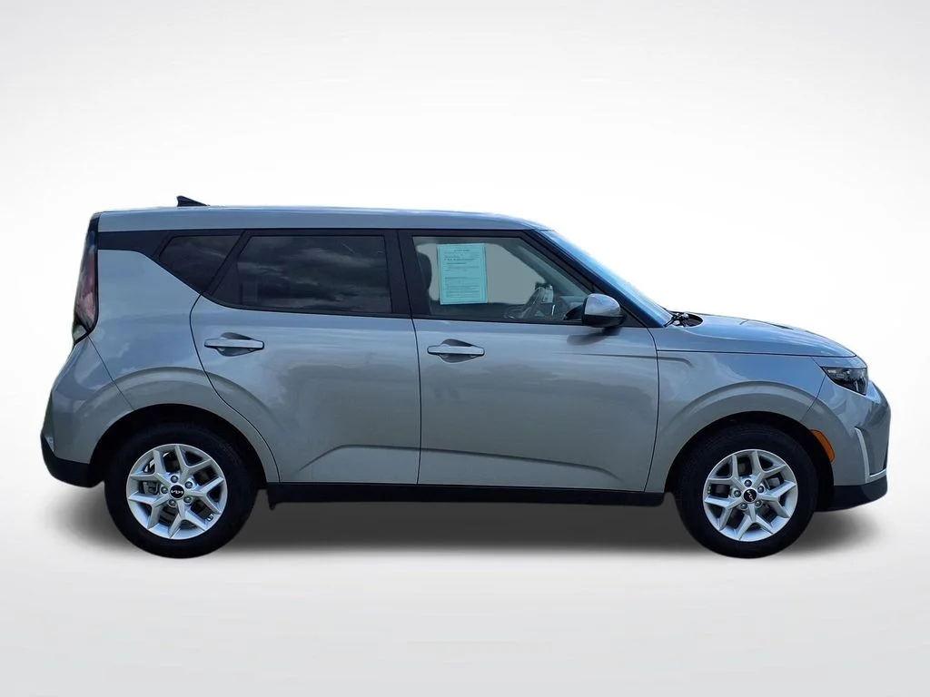 Used 2025 Gray Kia LX image 10