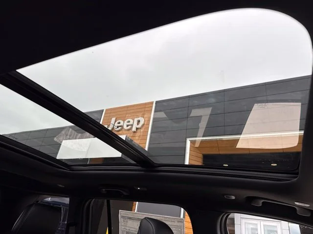 New 2027 Black Jeep Limited image 32