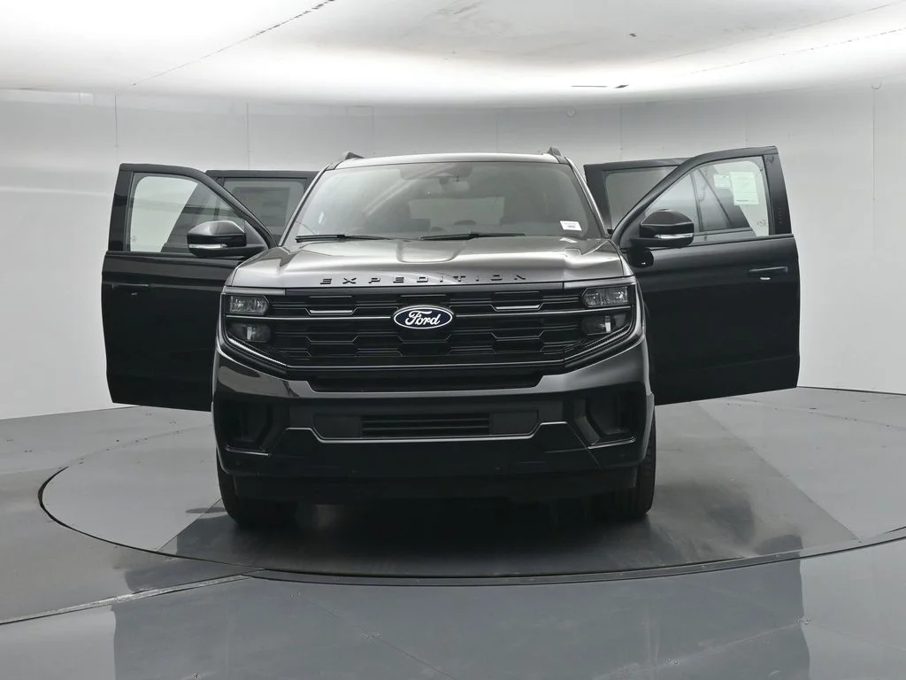 New 2027 Agate Black Metallic Ford Platinum image 34