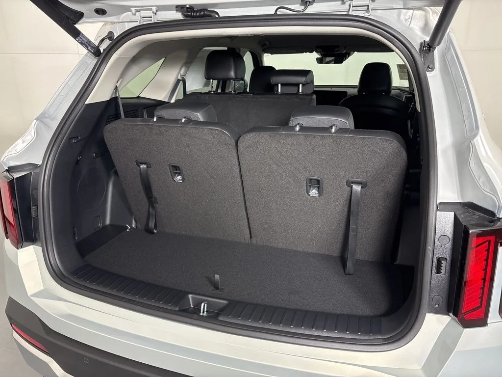 New 2026 Ivory Silver Kia EX image 22