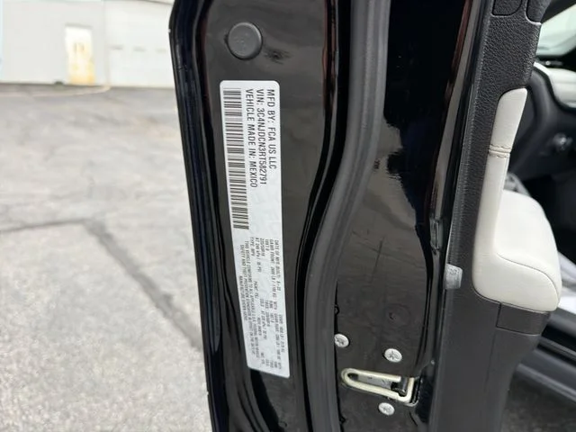 Used 2023 Black Jeep Limited image 32