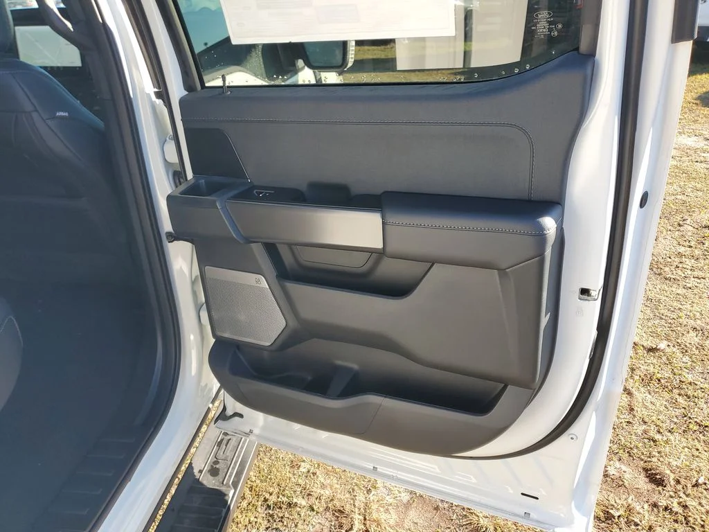 2025 Ford F-150 Lariat - Photo 31