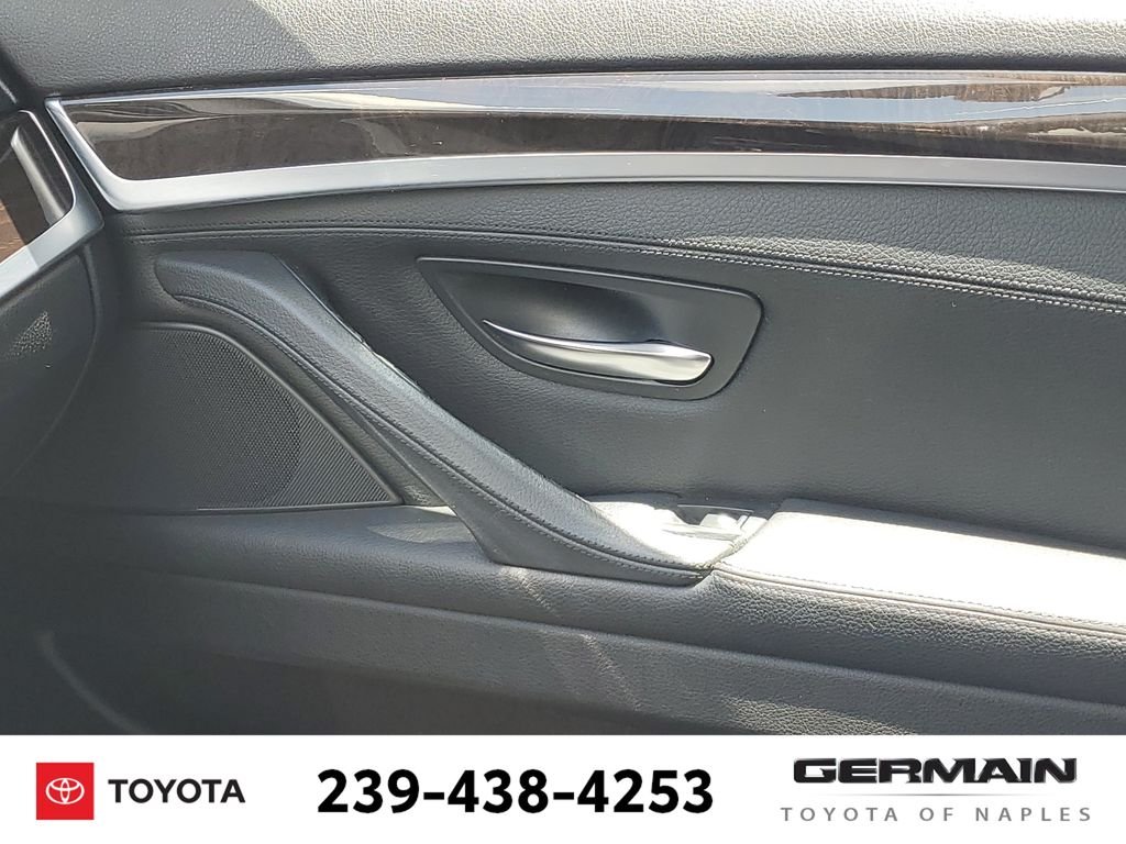 Used 2015 White BMW 528i xDrive image 28
