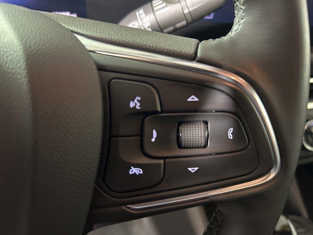 Used 2024 Copper Buick Preferred image 22