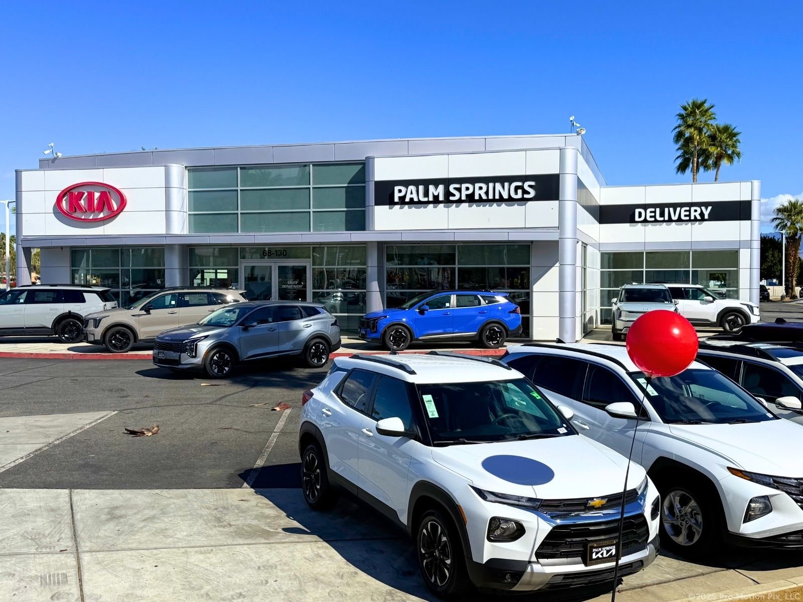 Used 2024 White Kia Light Long Range image 4