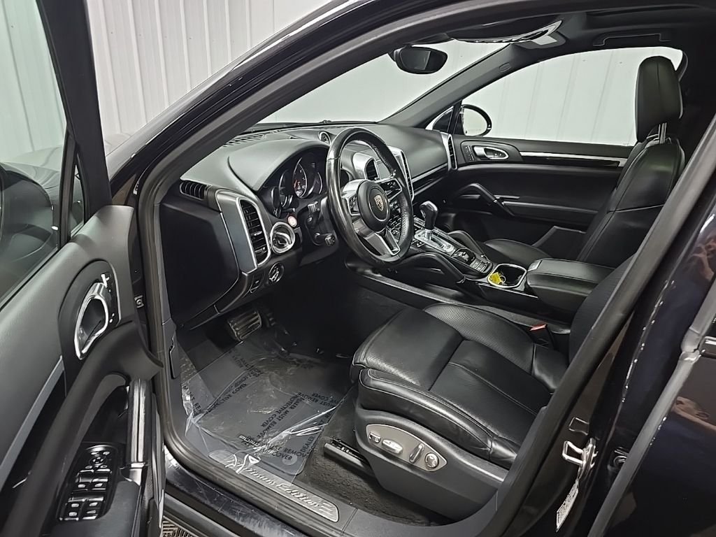 Used 2017 Black Porsche Base image 31