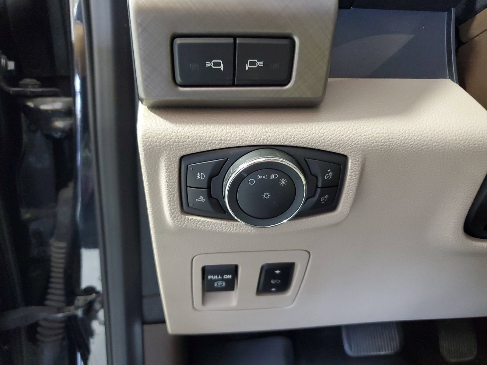 Used 2019 Black Ford Limited image 17