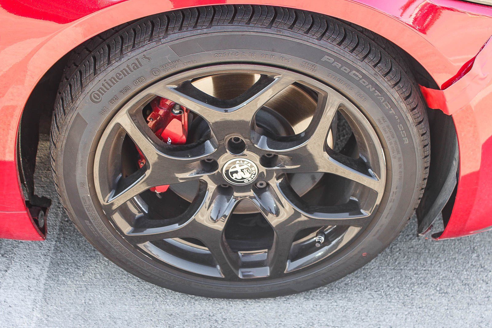 Used 2022 Alfa Rosso Alfa Romeo Ti image 16