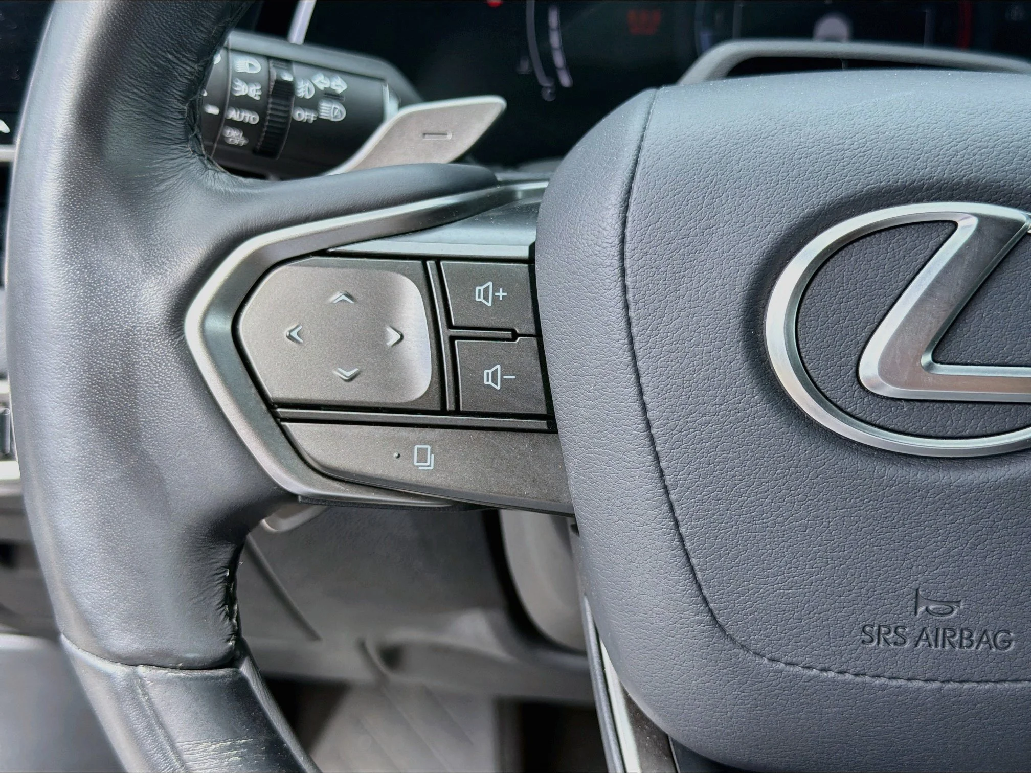 Used 2024 Caviar Lexus RX 350 image 38
