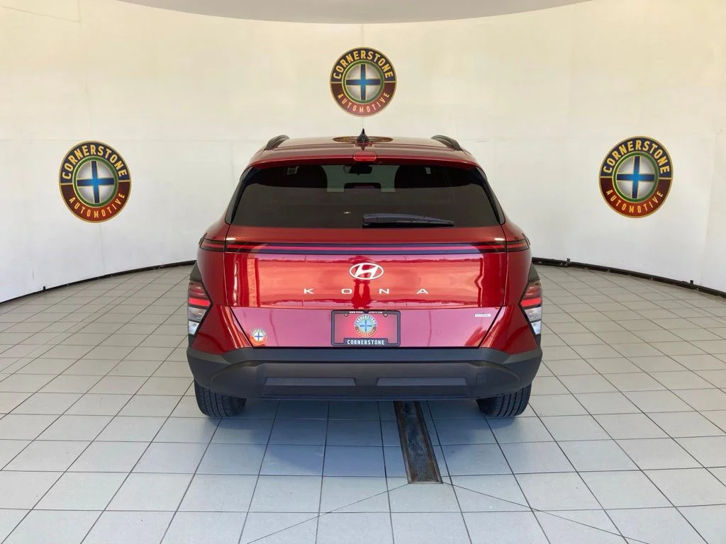 Used 2025 Red Hyundai SEL image 22