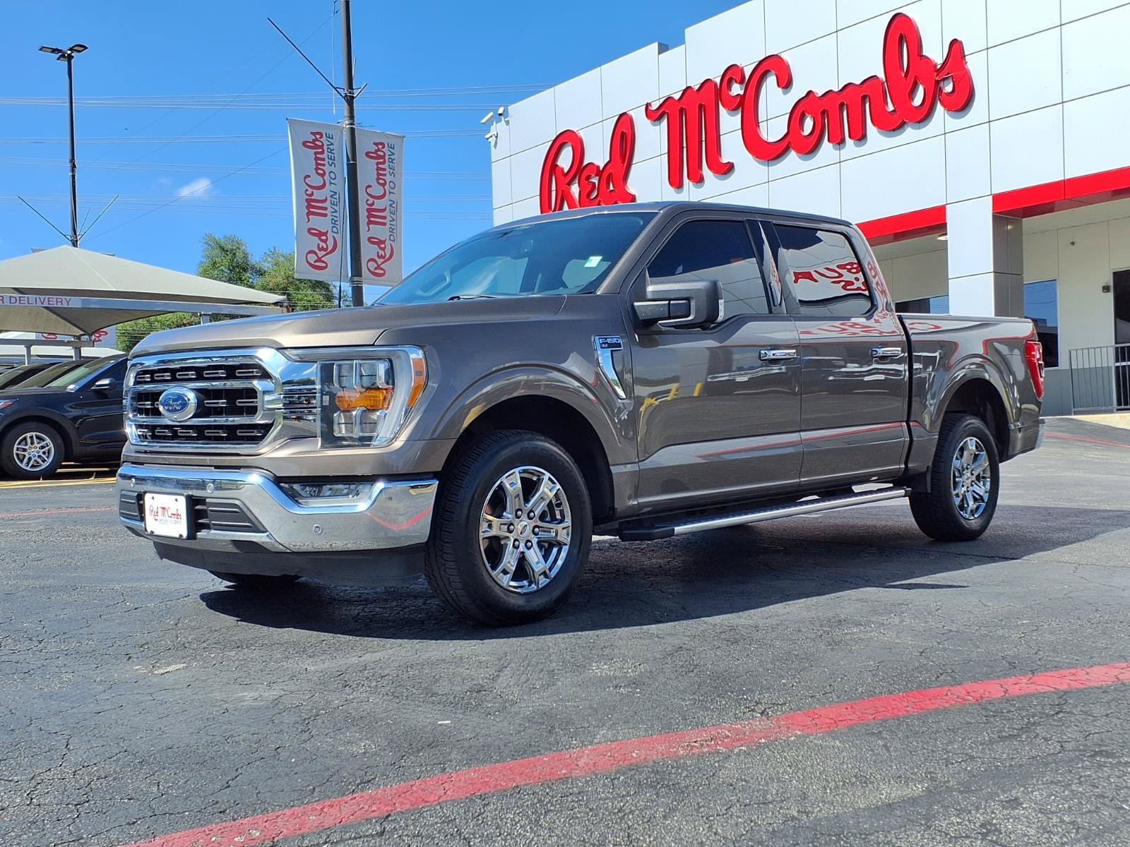 Used 2022 Gray Ford XLT image 1