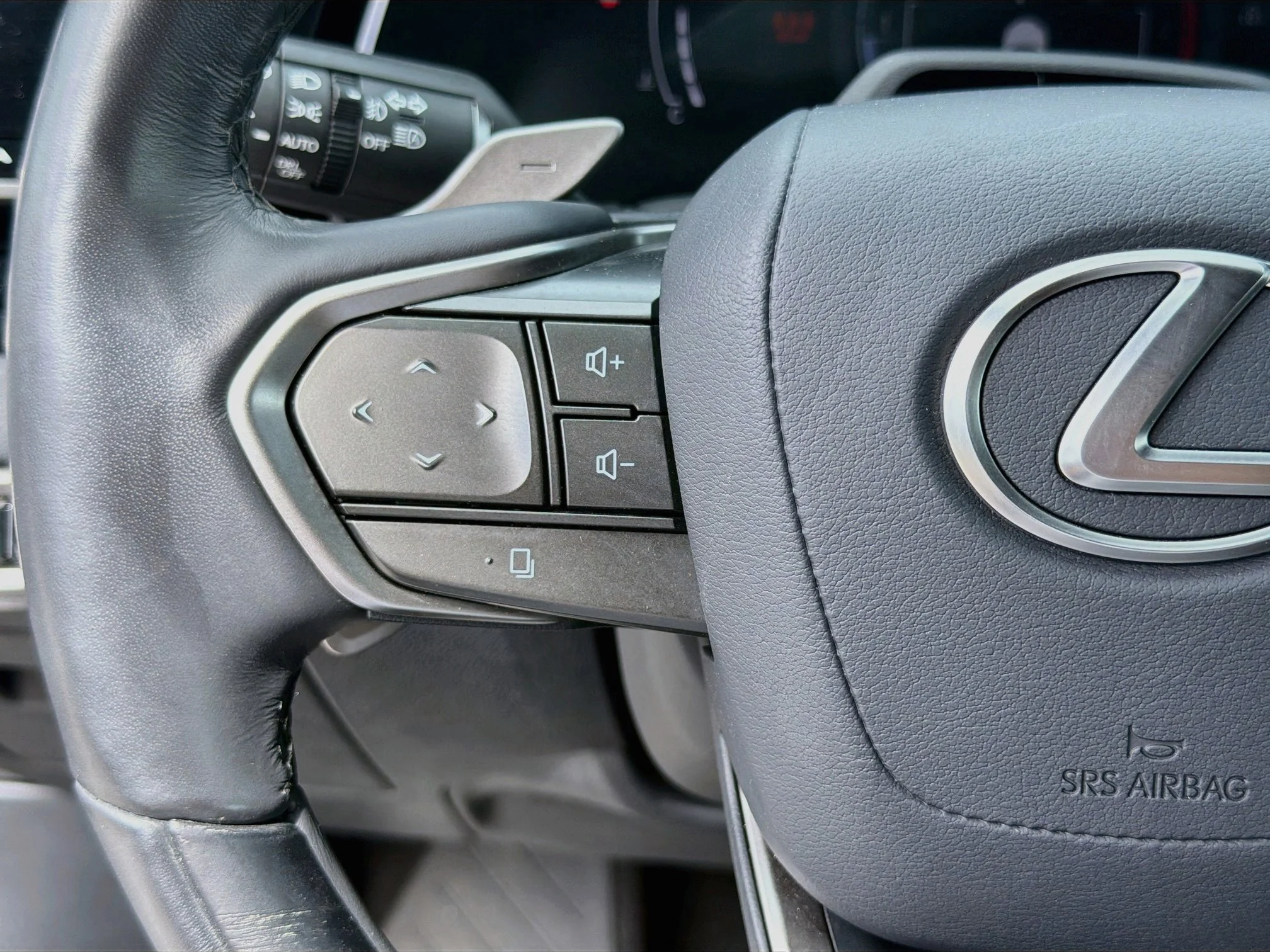 Used 2024 Caviar Lexus RX 350 image 38