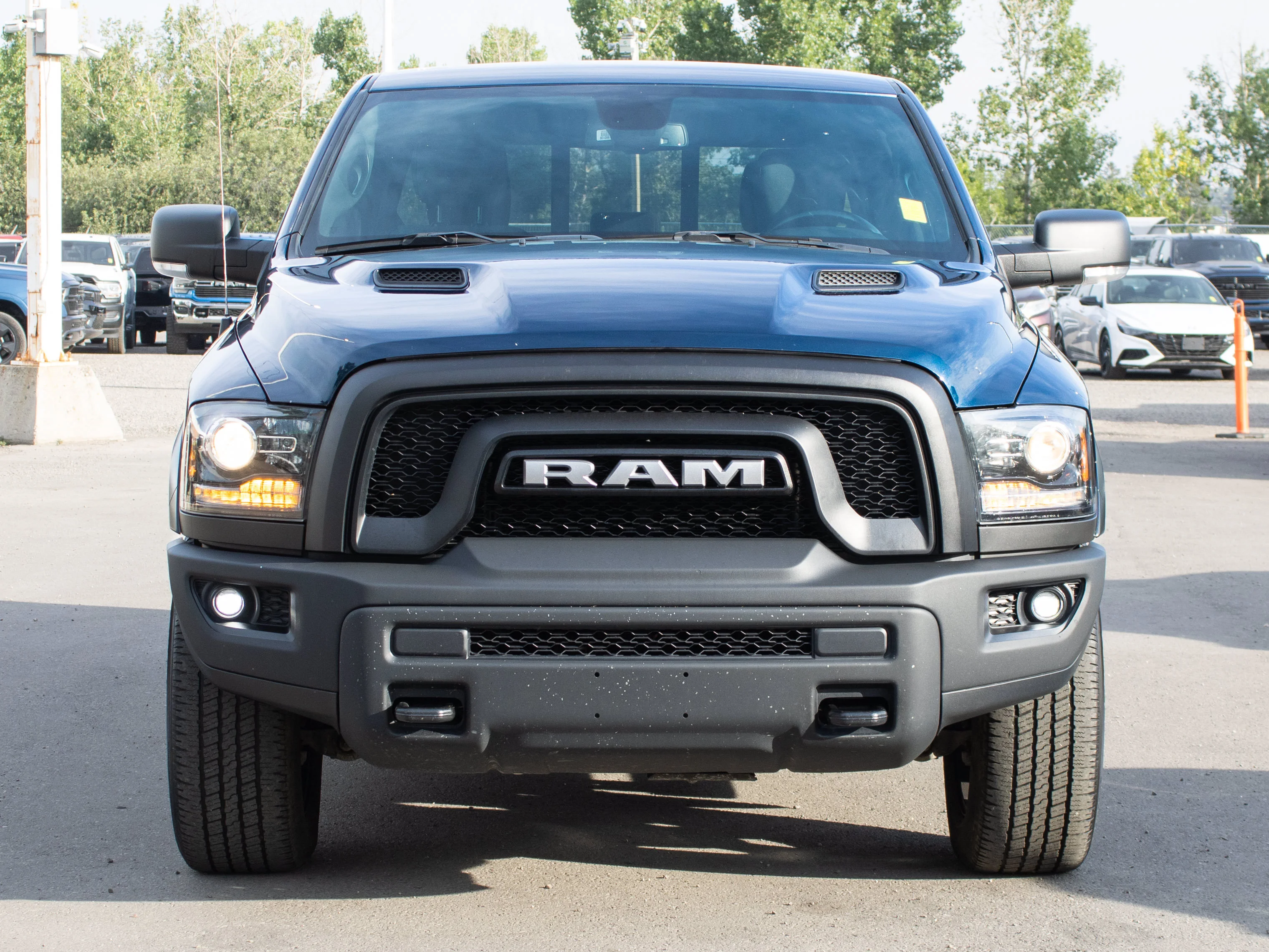 Used 2022 Blue RAM Warlock* | 5.7L HEMI V8 | Heated Seats & Steering Wheel | 8.4 Uconnect | Remote Start | image 11