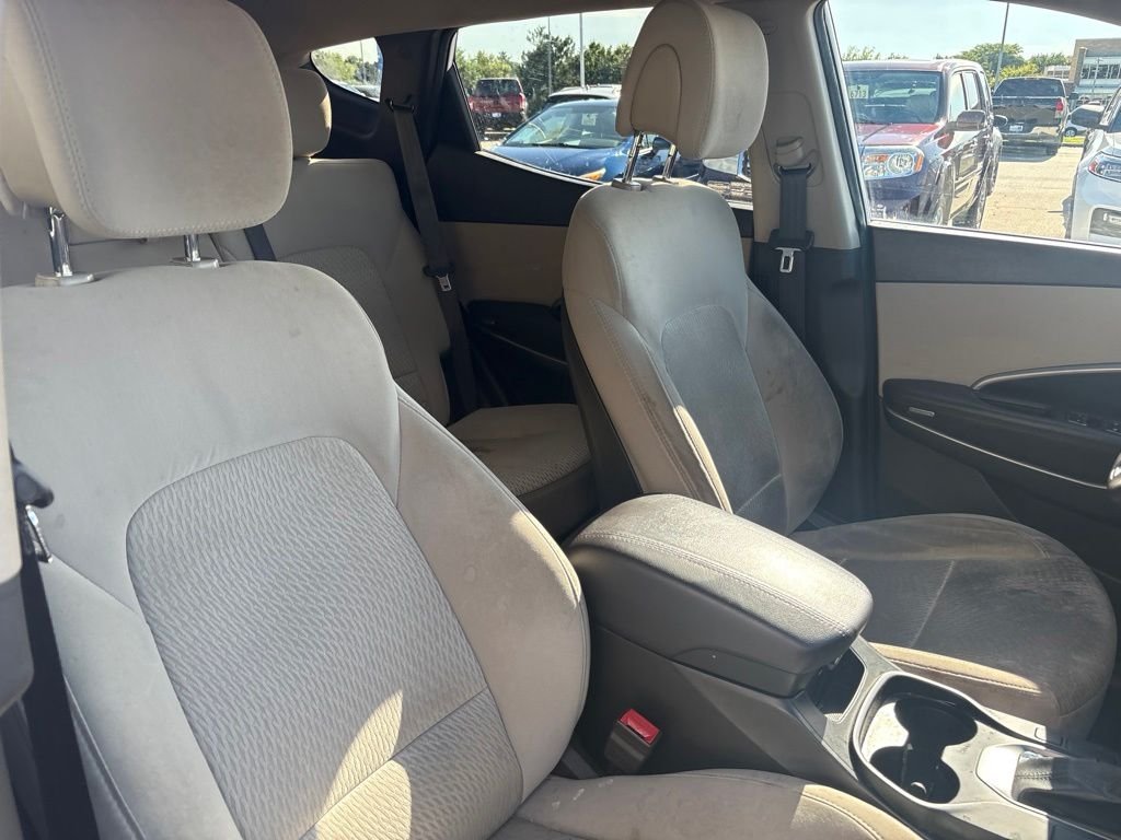 Used 2016 White Hyundai 2.4 Base image 21