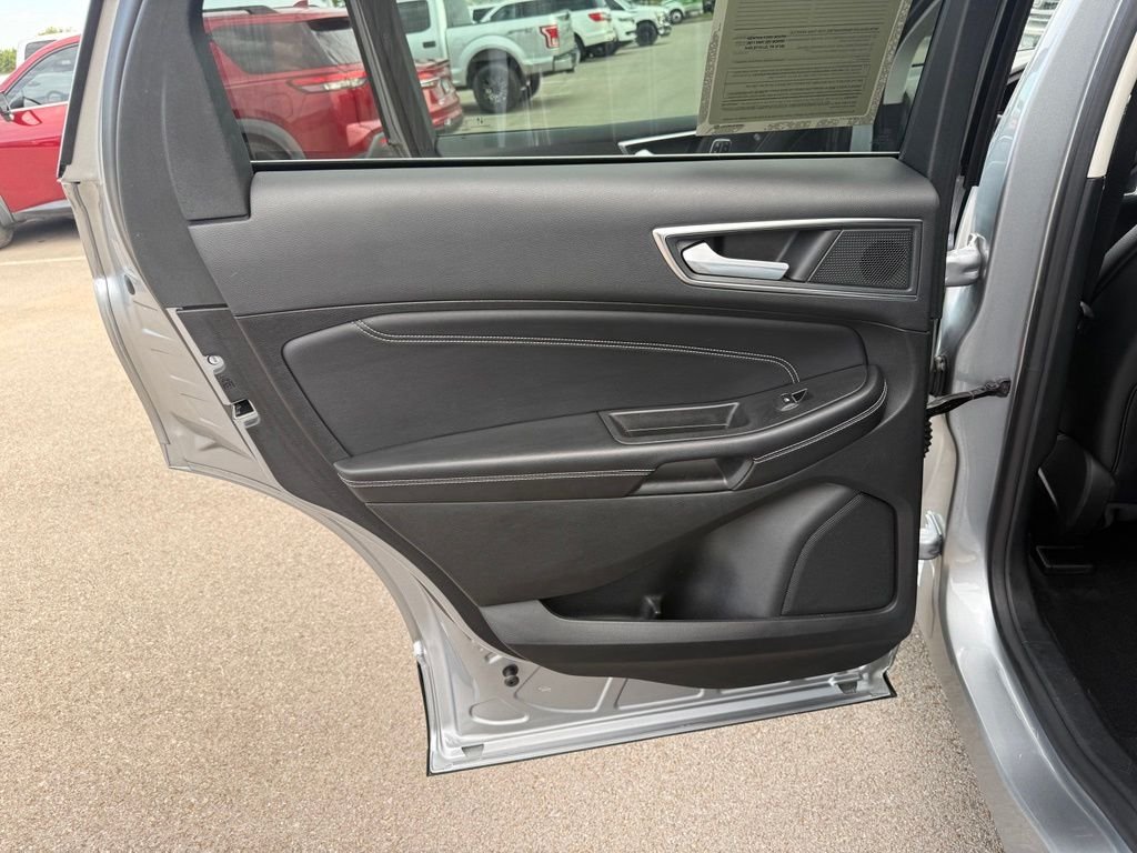 Used 2023 Silver Ford Titanium image 11