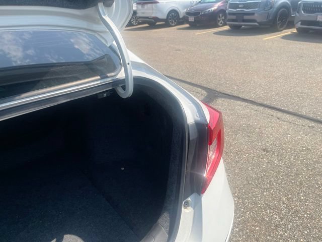 Used 2018 Platinum White Pearl Honda LX 1.5T image 19