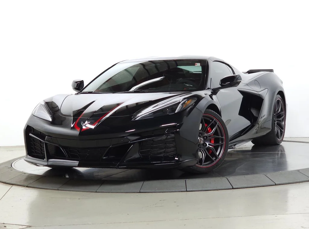Used 2025 Black Chevrolet Z06 image 1