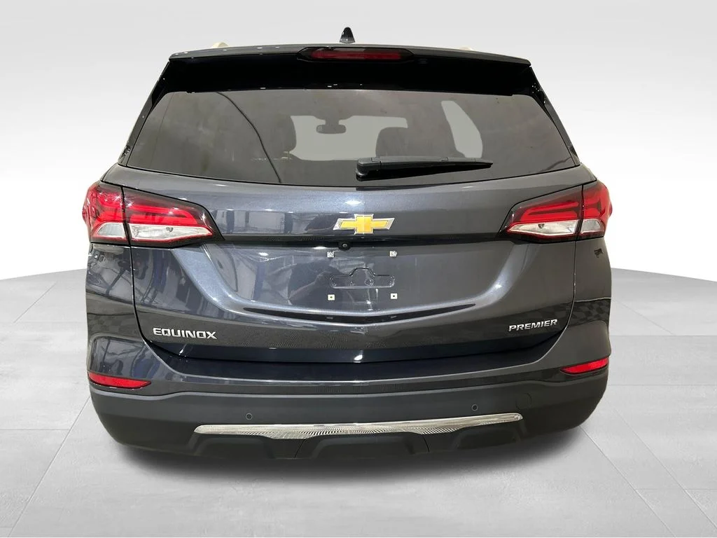 Used 2022 Gray Chevrolet Premier image 4