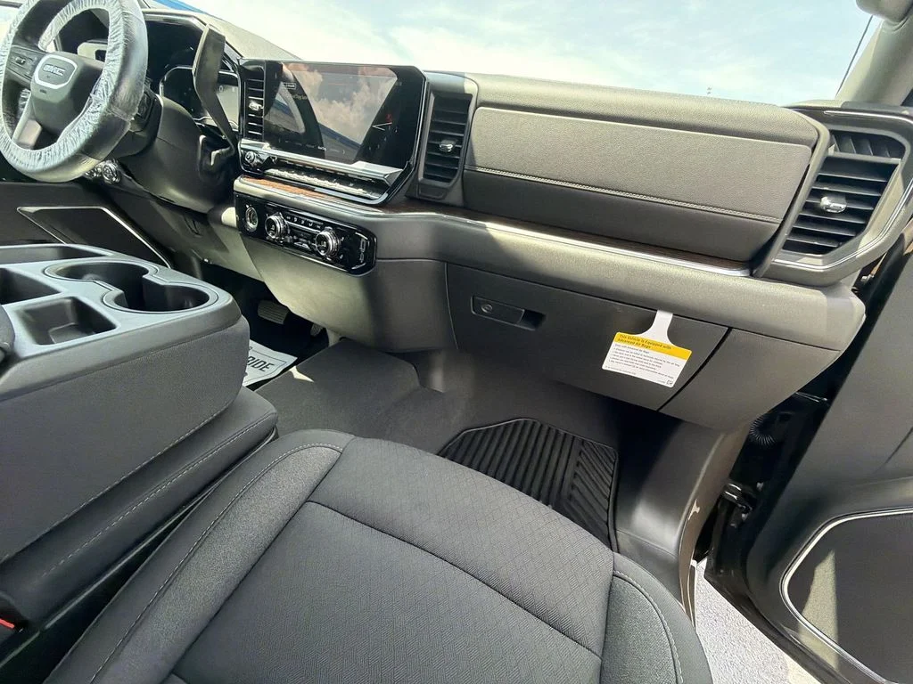 Used 2023 Brown GMC Elevation image 36