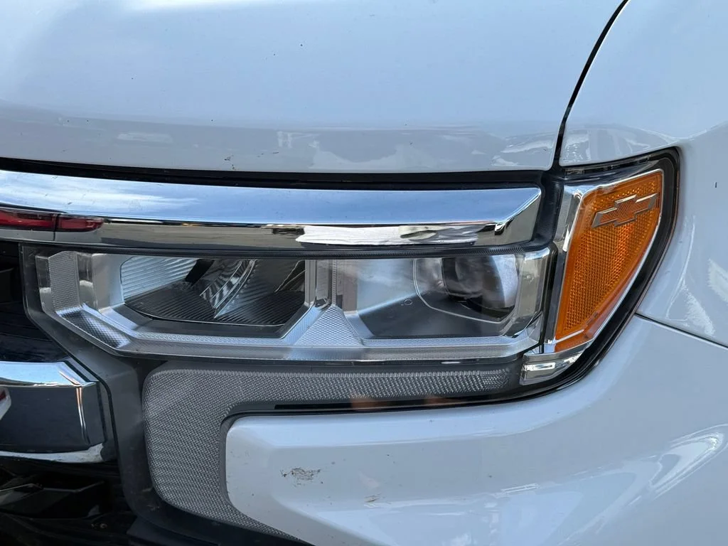 Used 2025 Summit White Chevrolet LT image 30