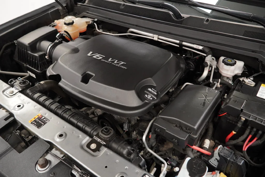 Used 2022 Gray Chevrolet Work Truck image 45