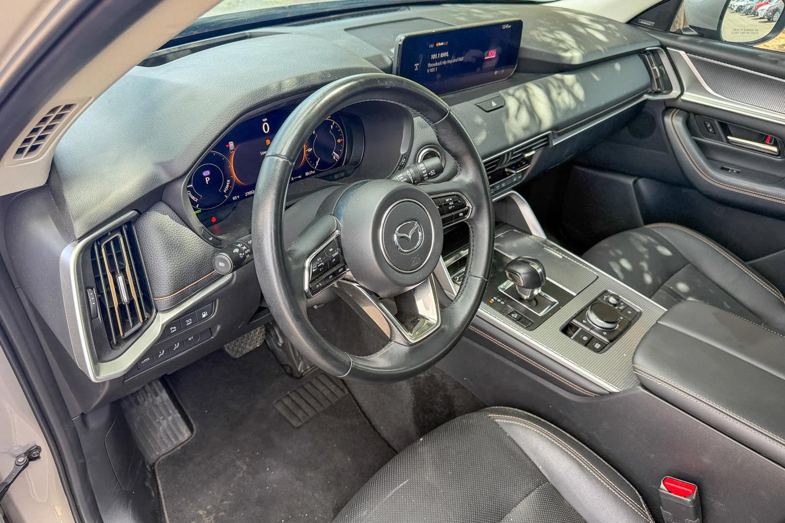 Certified Used 2024 Platinum Quartz Mazda Premium image 12