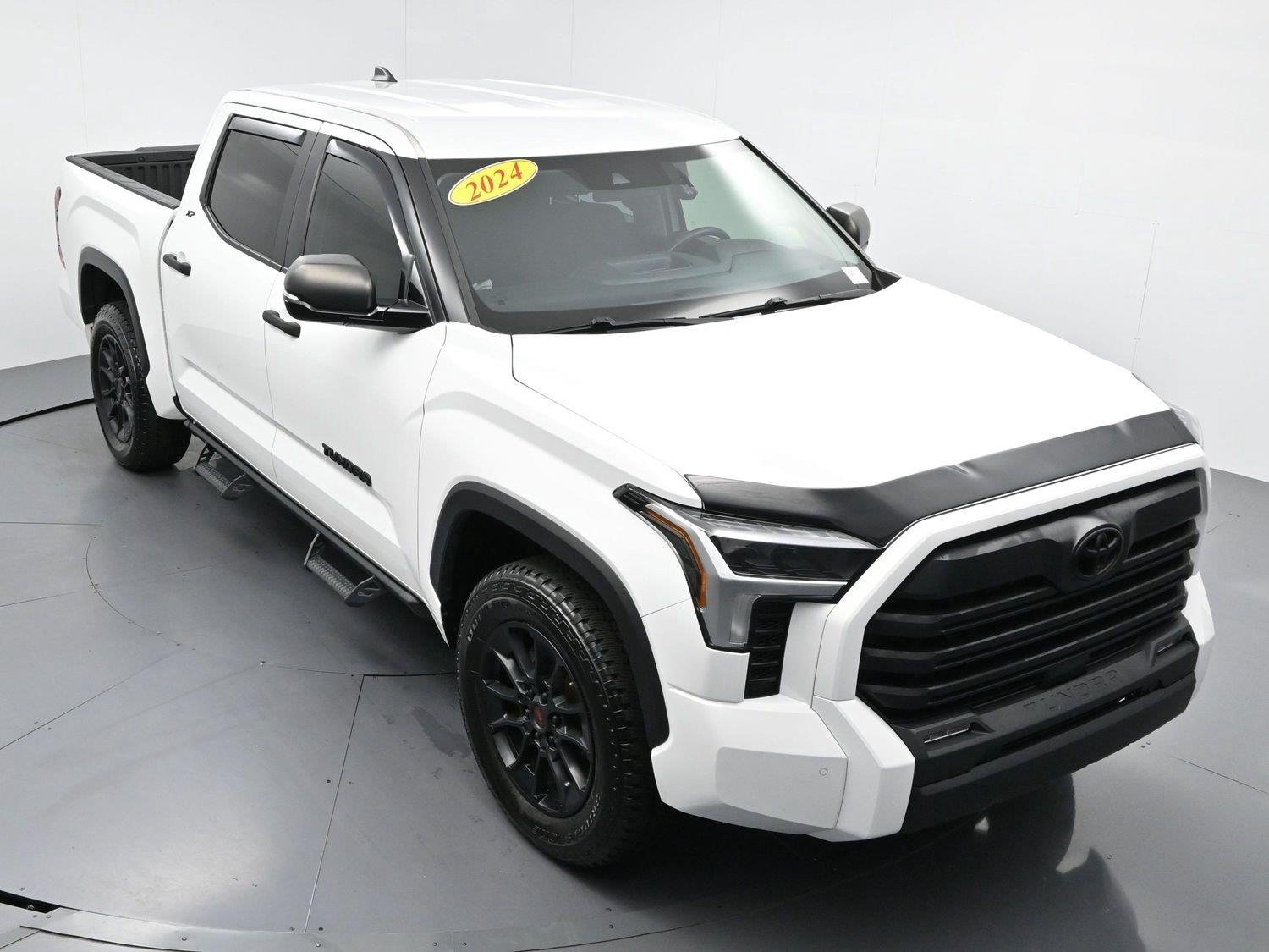 Used 2024 White Toyota SR5 image 35
